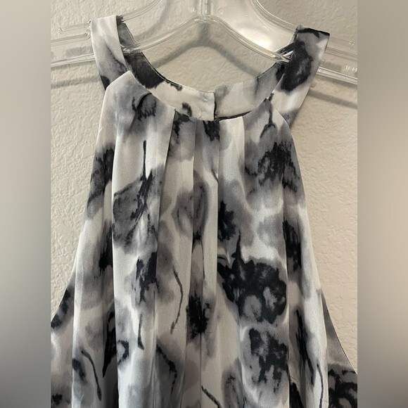 ASTR Sleeveless Floral Print Midi Dress Size Large in Chiffon | Lined - Picture 2 of 11